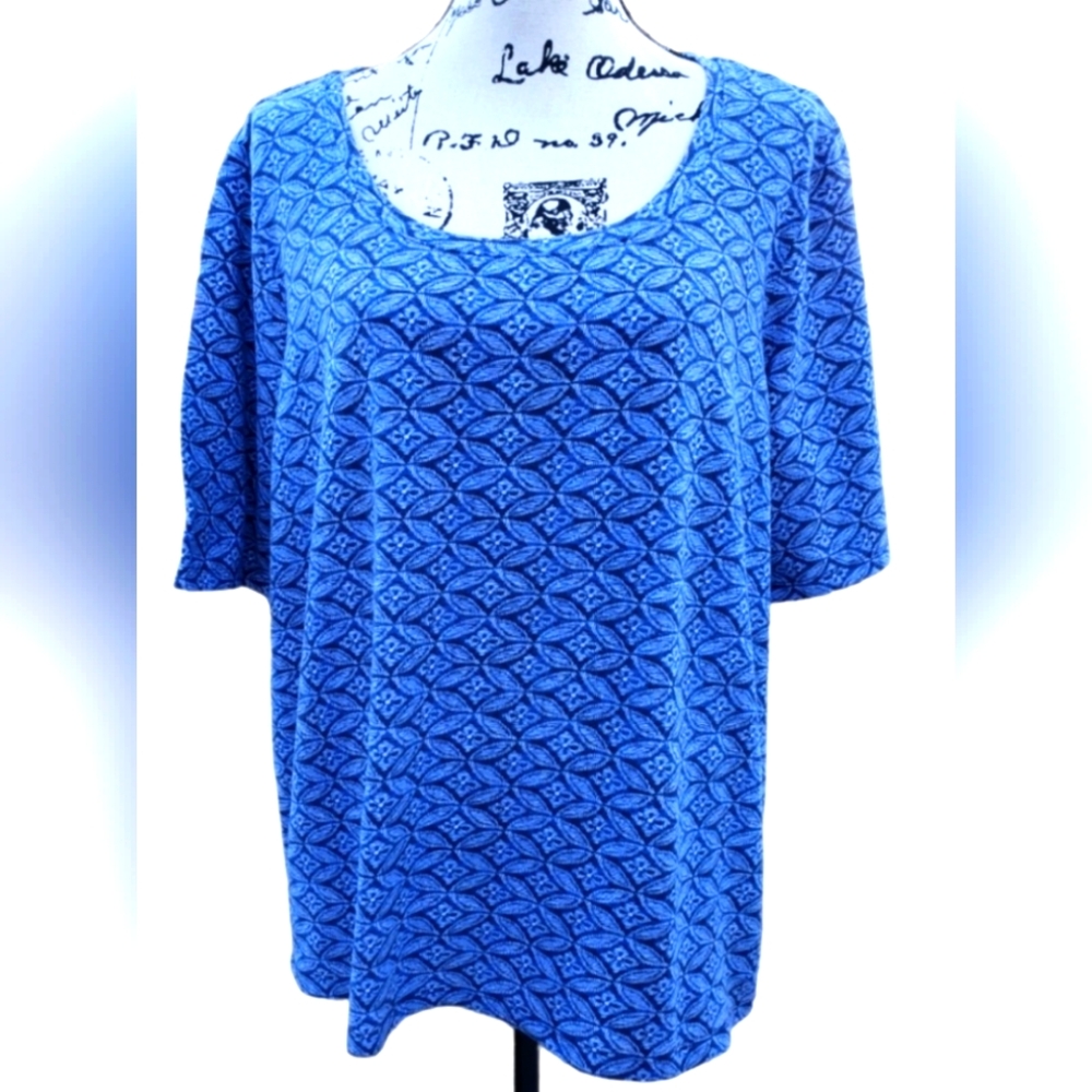 LIZ CLAIBORNE CUTE BLUE TOP 2X 👕